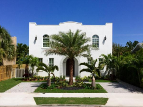 The Grace FitzPatrick Luxury 4bd 4ba with Pool